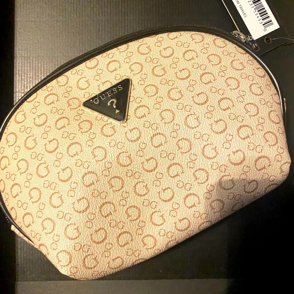 Cosmétic bag GUESS